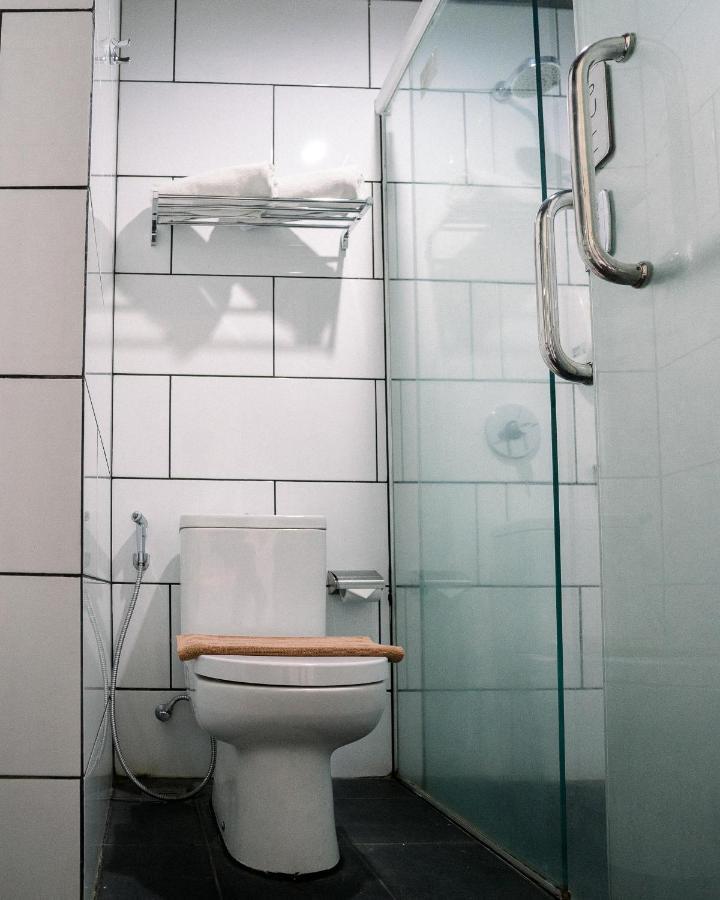 Kalya Hotel Bandung Dago Екстериор снимка