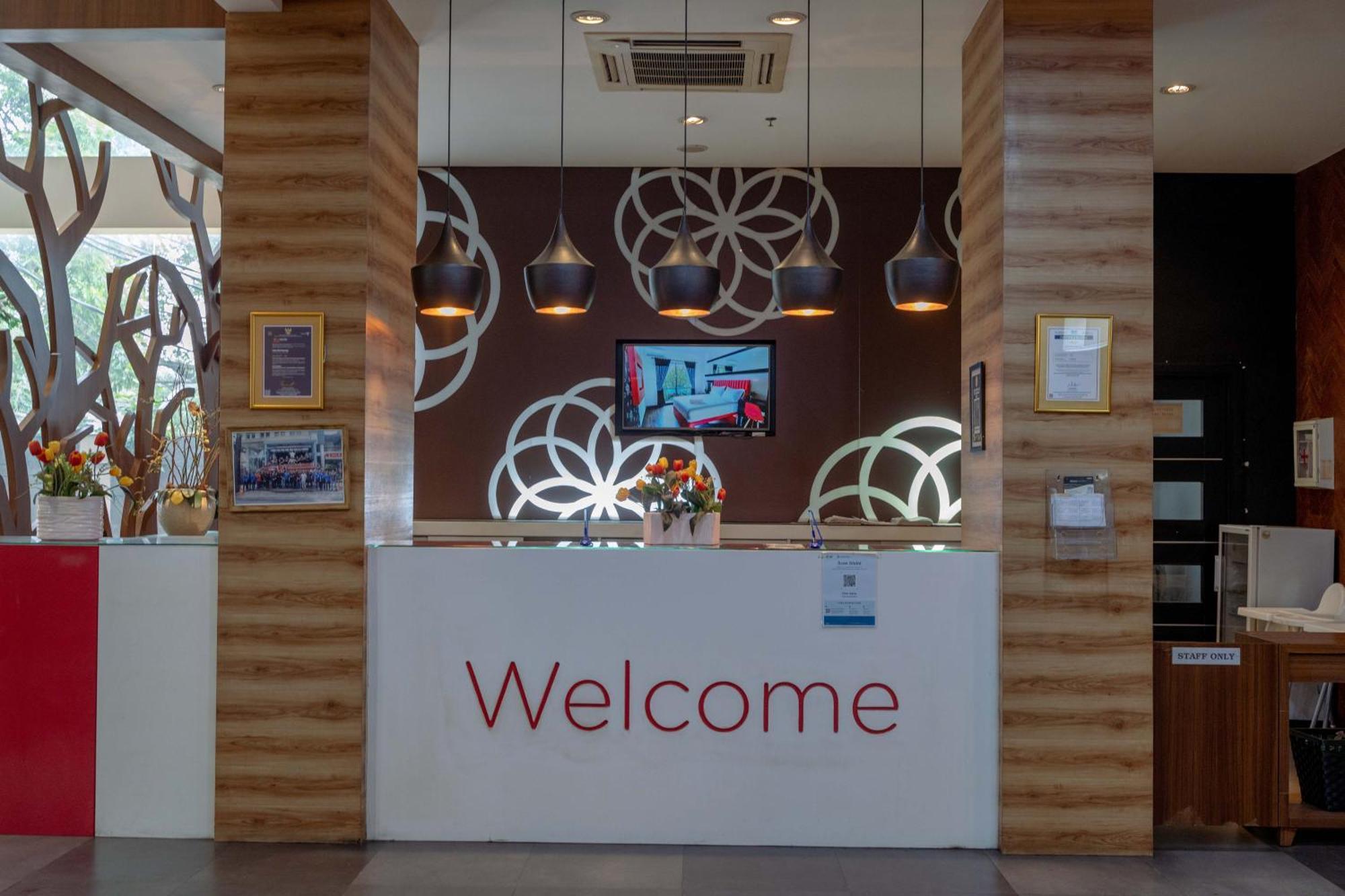 Kalya Hotel Bandung Dago Екстериор снимка