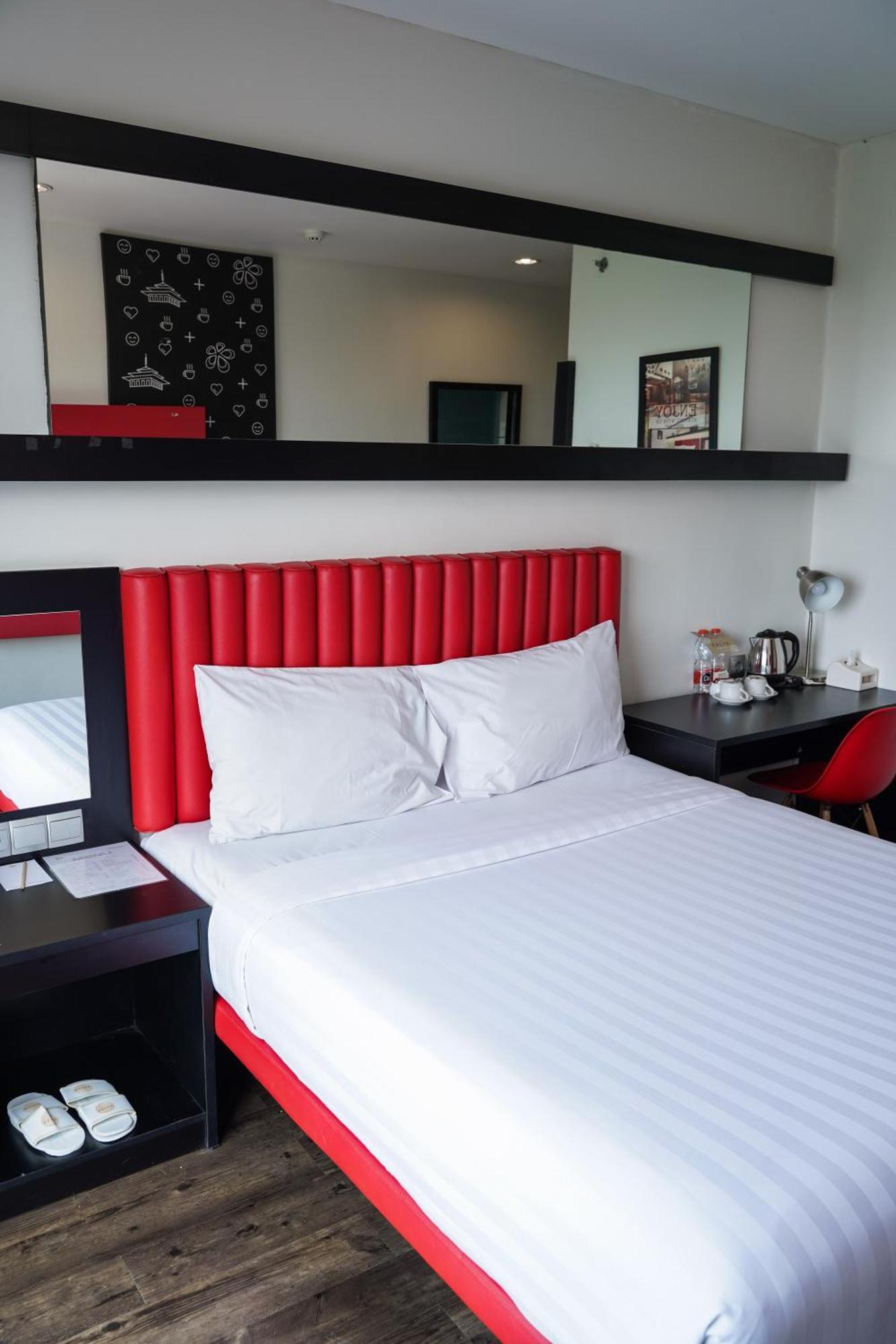 Kalya Hotel Bandung Dago Екстериор снимка